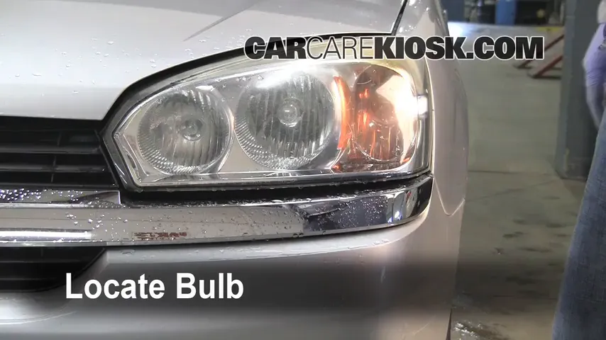 2005 Chevrolet Malibu 2.2L 4 Cyl. Lights Parking Light (replace bulb)